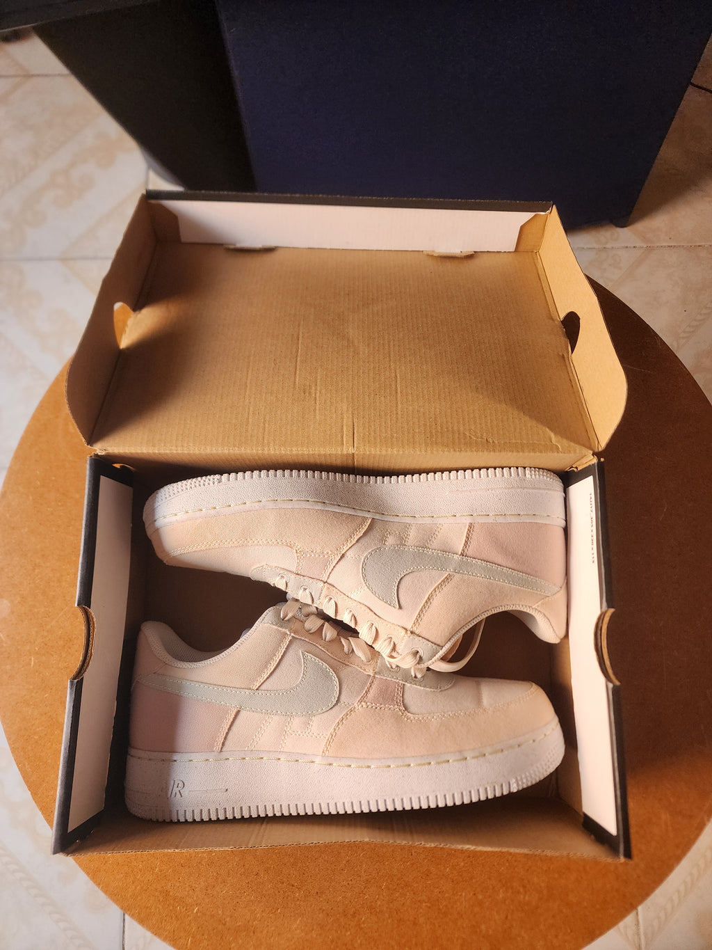 Sneaker low top beige