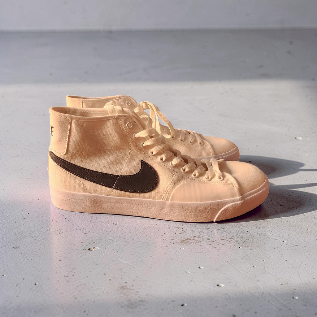 Sneaker high top minimal